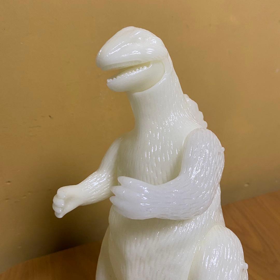 マルサン b/o スタイル ゴジラ 蓄光成型 未塗装ソフビ 5443