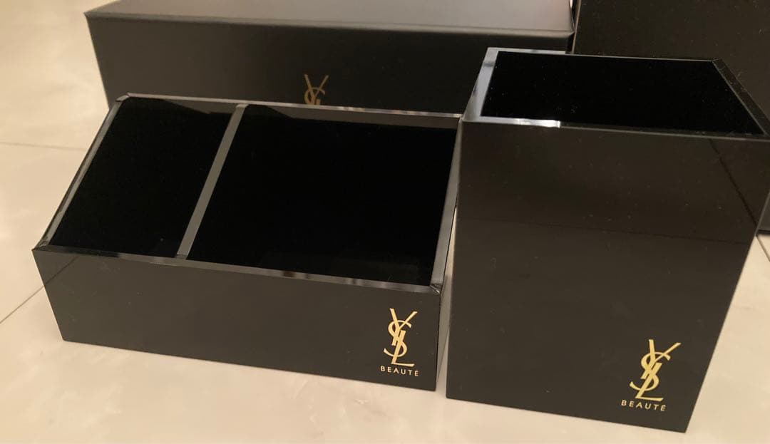 非売品 未使用 YSL イヴサンローラン　ストレージボックス　ブラシスタンド