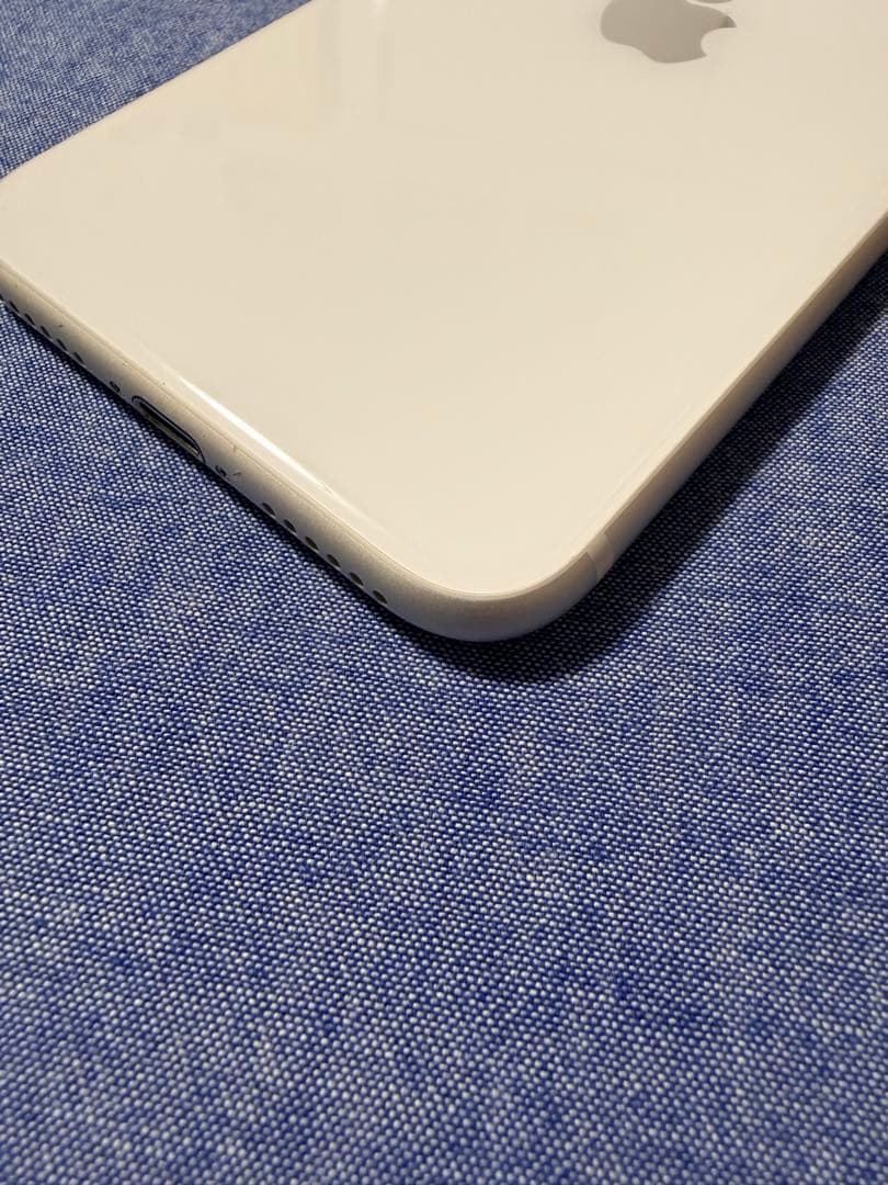 iPhone SE第3世代 256GB ホワイト