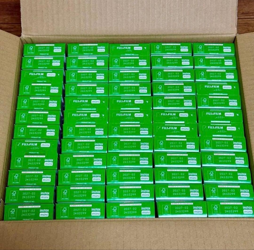 チェキフィルム※ご購入の際はご一報下さい。お値下げできます。