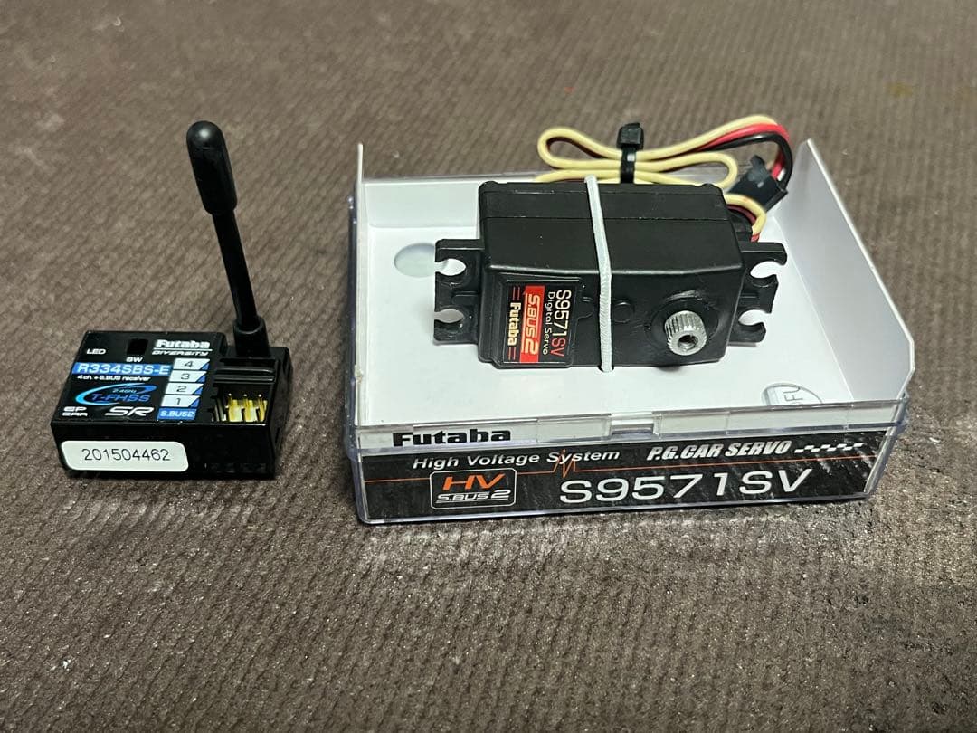 Futaba S9571SV サーボとR334SBS-E SRモードセット