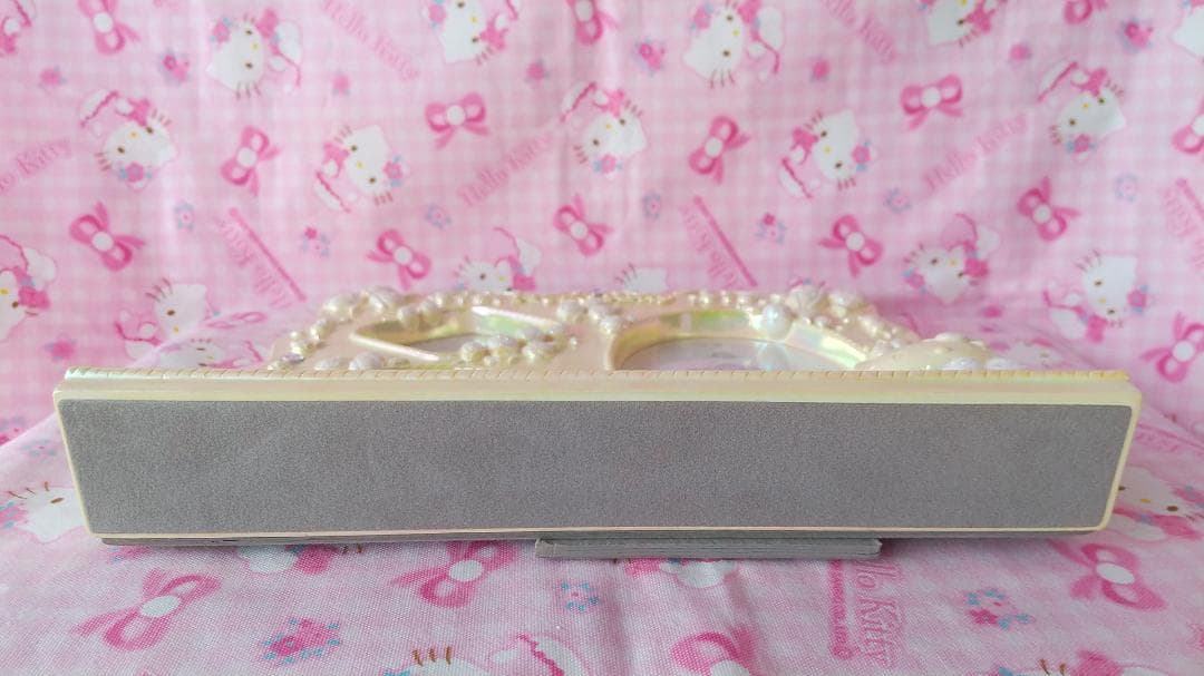 キティ　フォトフレーム　1999年　ダイヤ　ラメ　写真立て　ホワイト