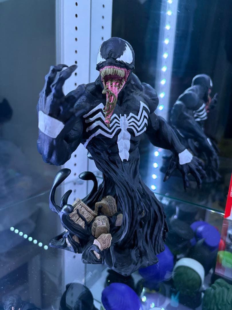 最終大幅値下げ❗️［完売品］早いもの勝ち⭐️ ヴェノム　ジェントルジャイアント