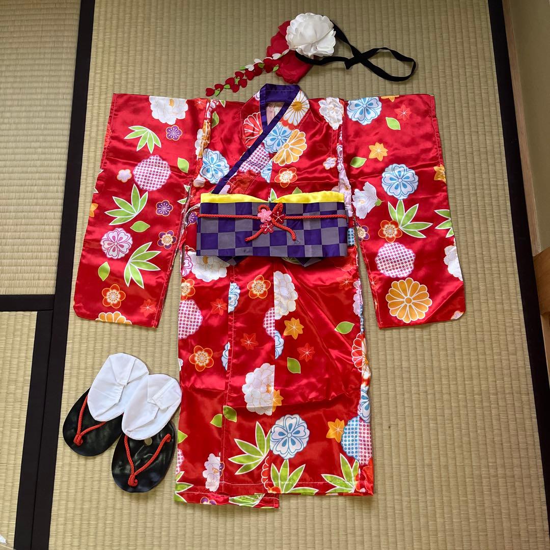 不二家 店頭用ペコちゃん 専用衣装 お正月用の晴れ着 華やかな着物衣装