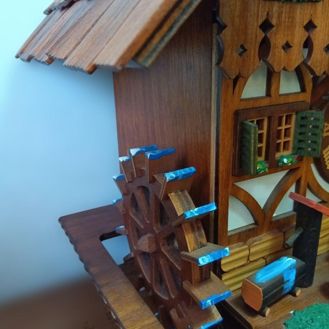 シュナイダー製 木製掛時計 動く人形付きジャンク品