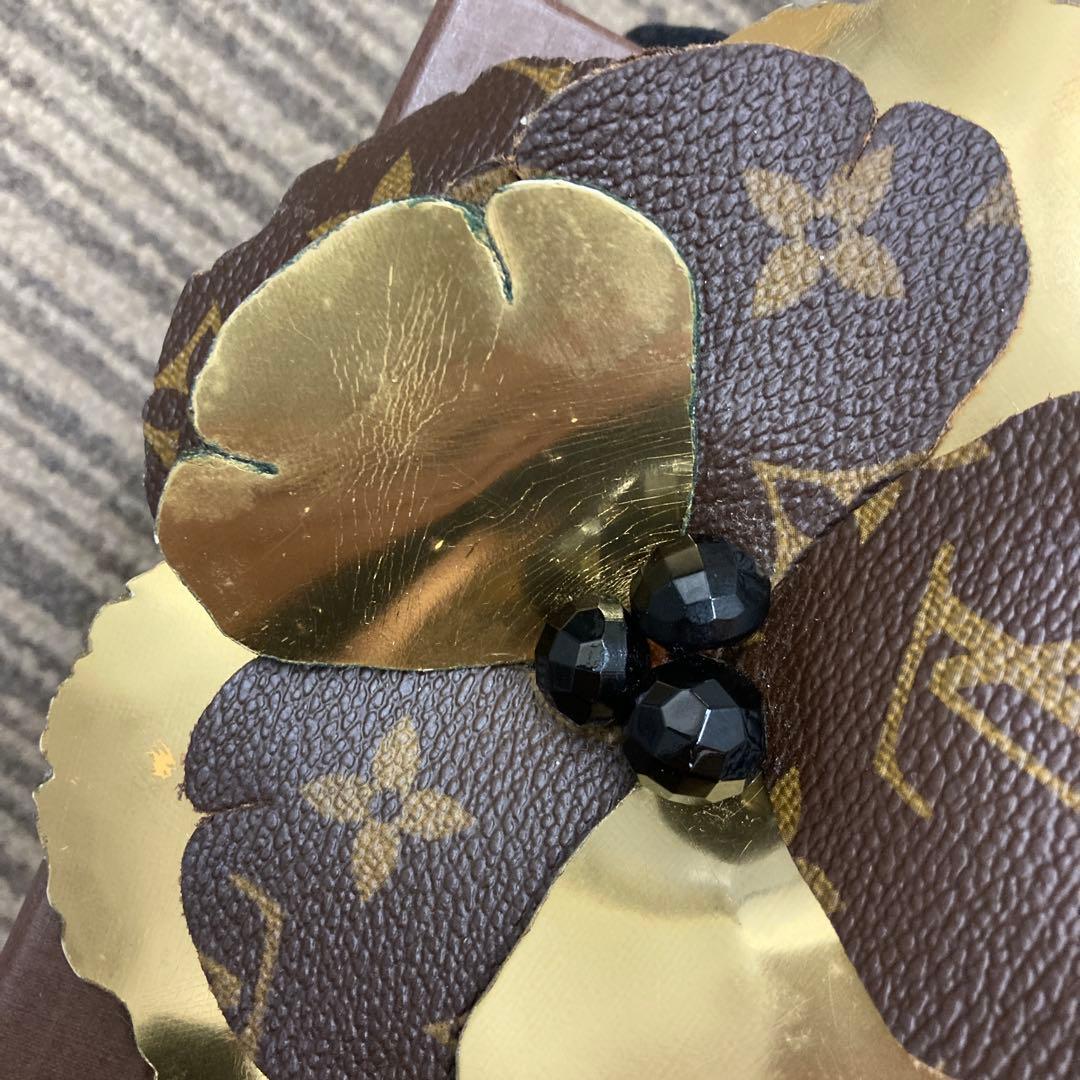 ルイヴィトン　プロッシュフルール　コサージュ