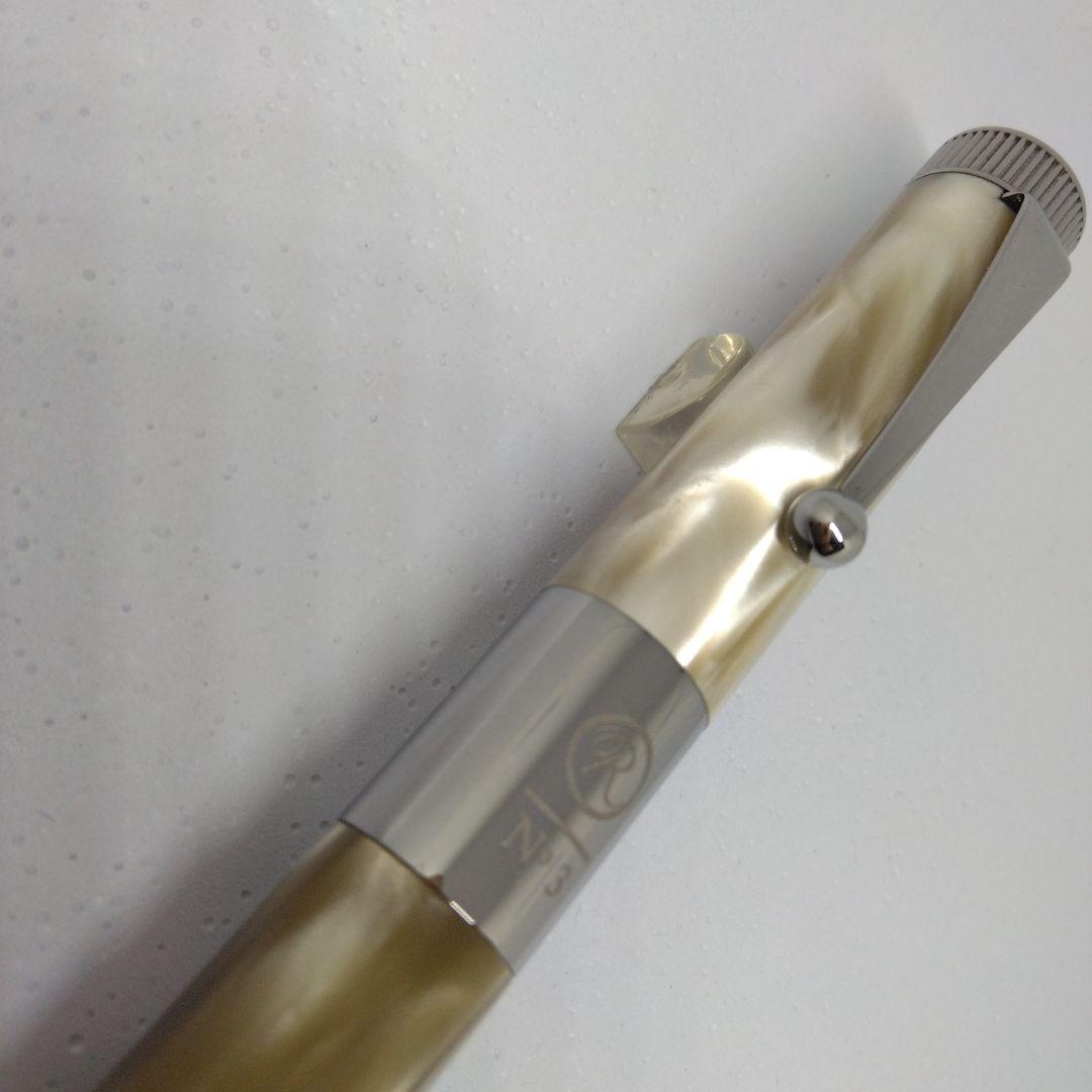 ROMEO No.3　イタリアンベージュ　太軸　 R154 ボールペン 本体