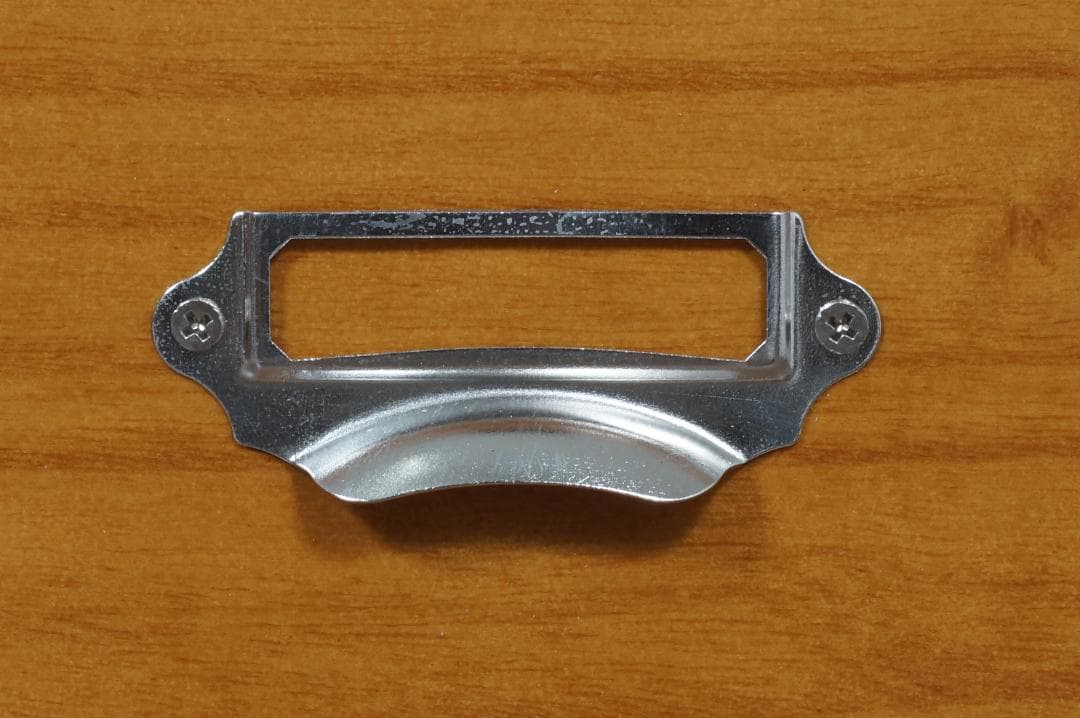 アウトレット　　書類整理　B4サイズ　チェスト7段　キャスター付き