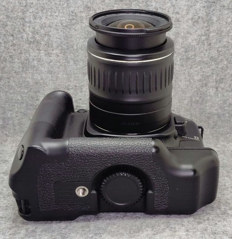 Canon EOS7 標準ズームレンズ付き　フィルムカメラ