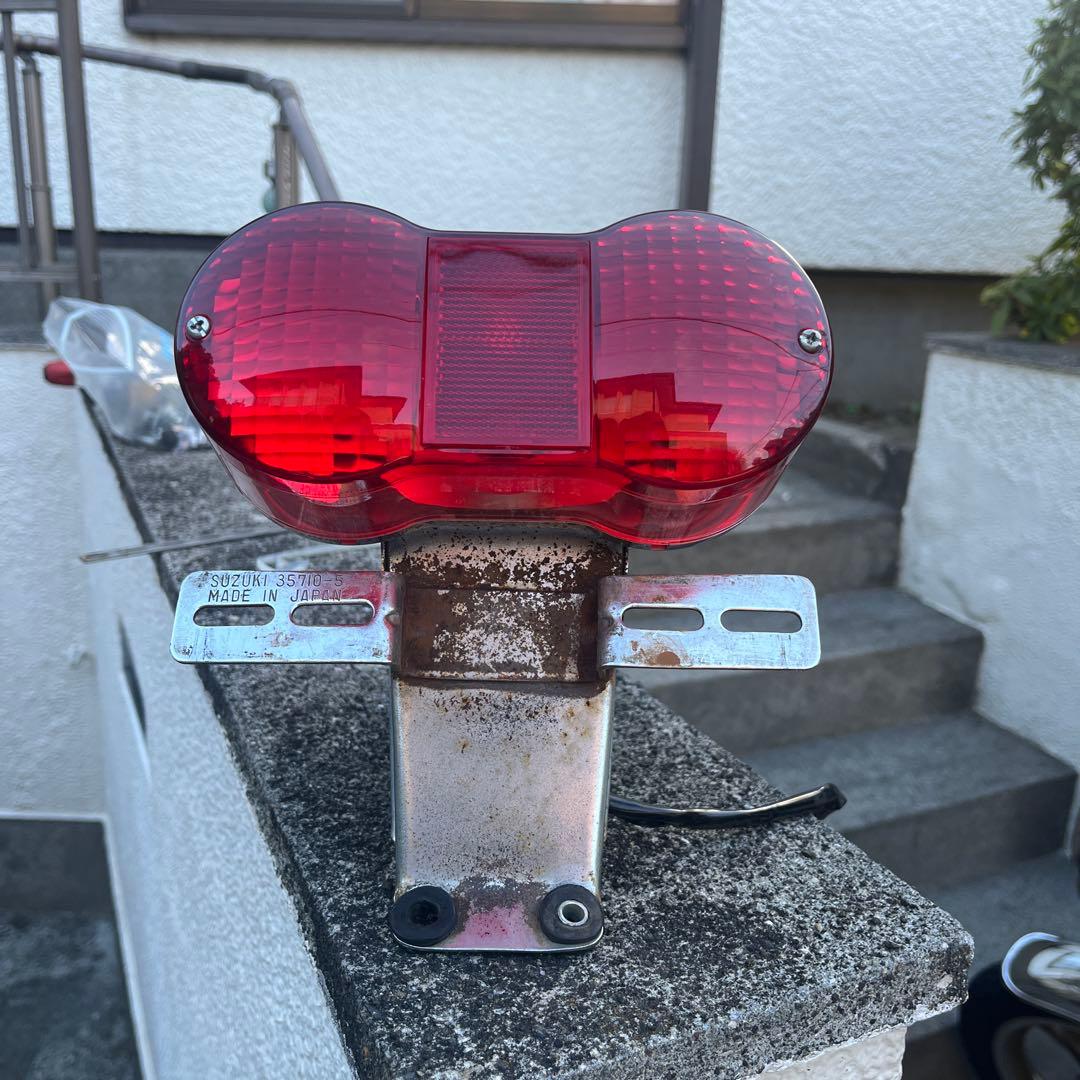 3連休限定 即日発送 gt380 gt750テールランプ&土台セット