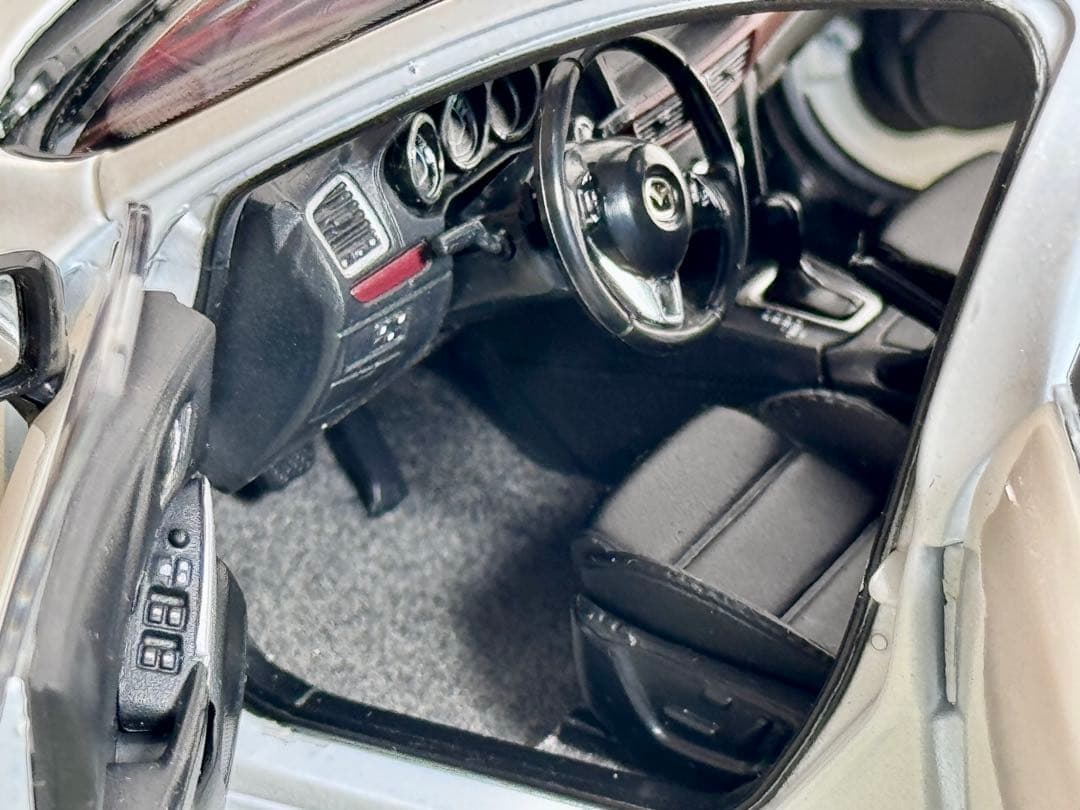 ミニカー 1/18 マツダ アテンザセダン 2014