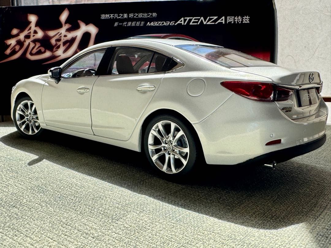 ミニカー 1/18 マツダ アテンザセダン 2014