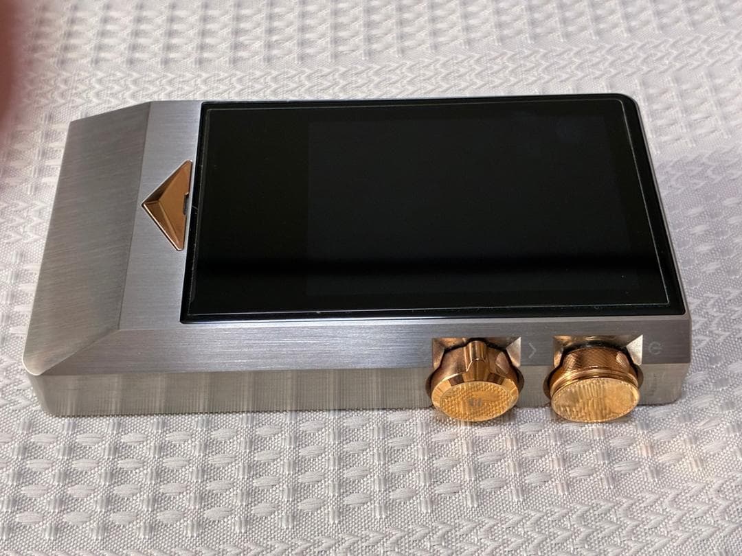 ポータブルプレーヤー Cayin N8