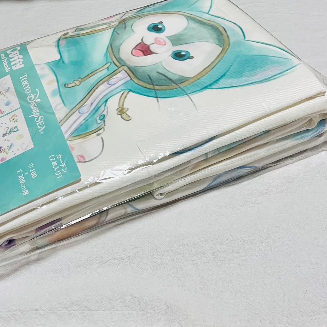 ディズニーシー　ダッフィーフレンズ　ビューティフルレイニーデイズ　カーテン