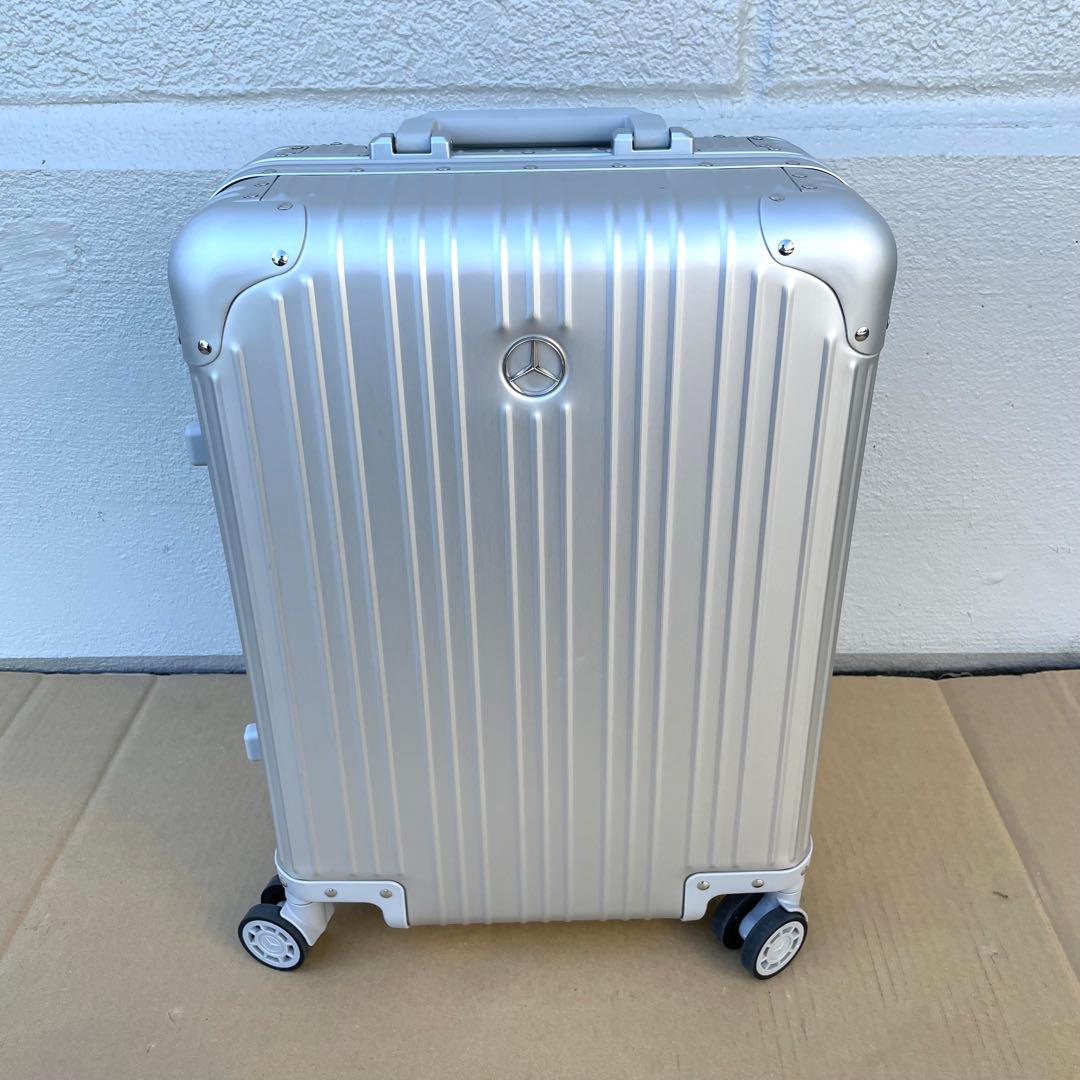 メルセデスベンツ オリジナル アルミ スーツケース TSAロック 四輪 シルバー