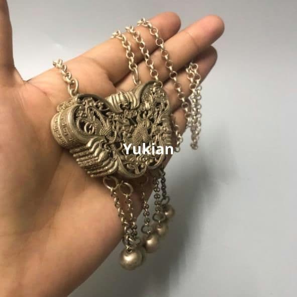 銅製 鎖 麒麟献宝蝶鎖 如意鎖 装飾品 工芸品 美術品 置物