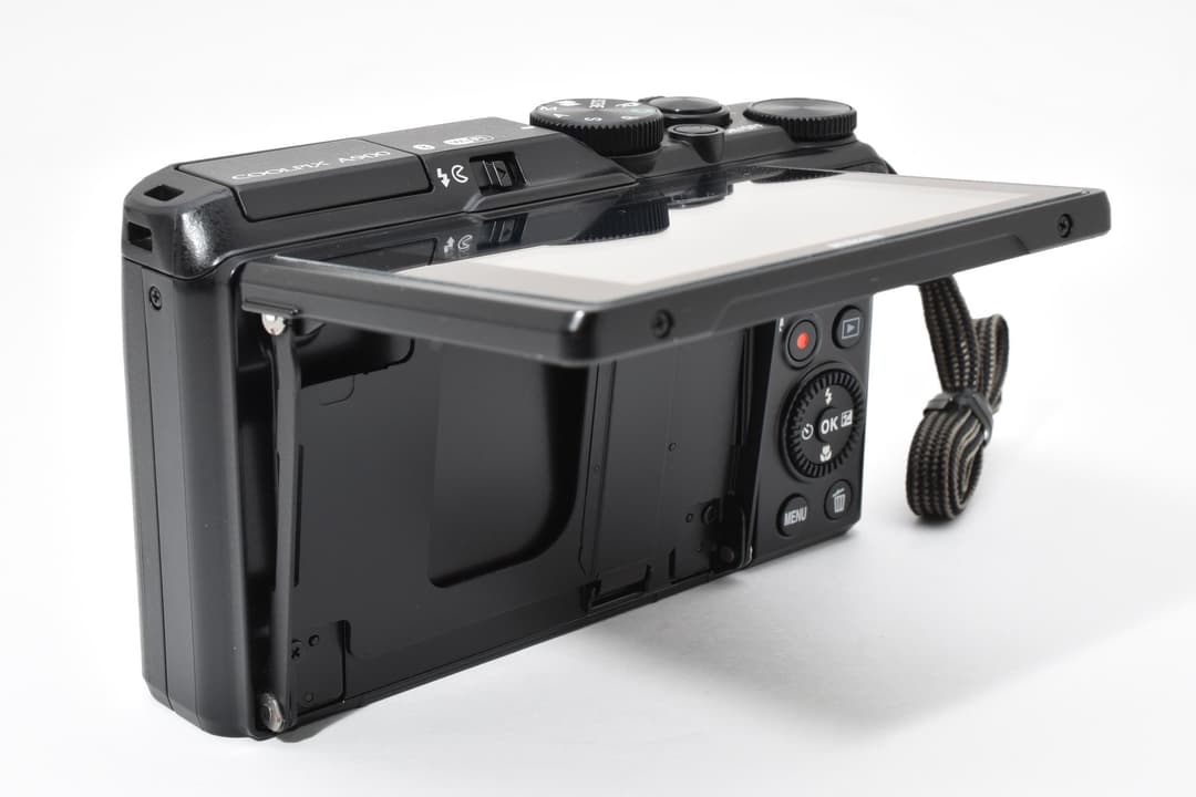 ■ほぼ新品■ ニコン COOLPIX A900 #D027