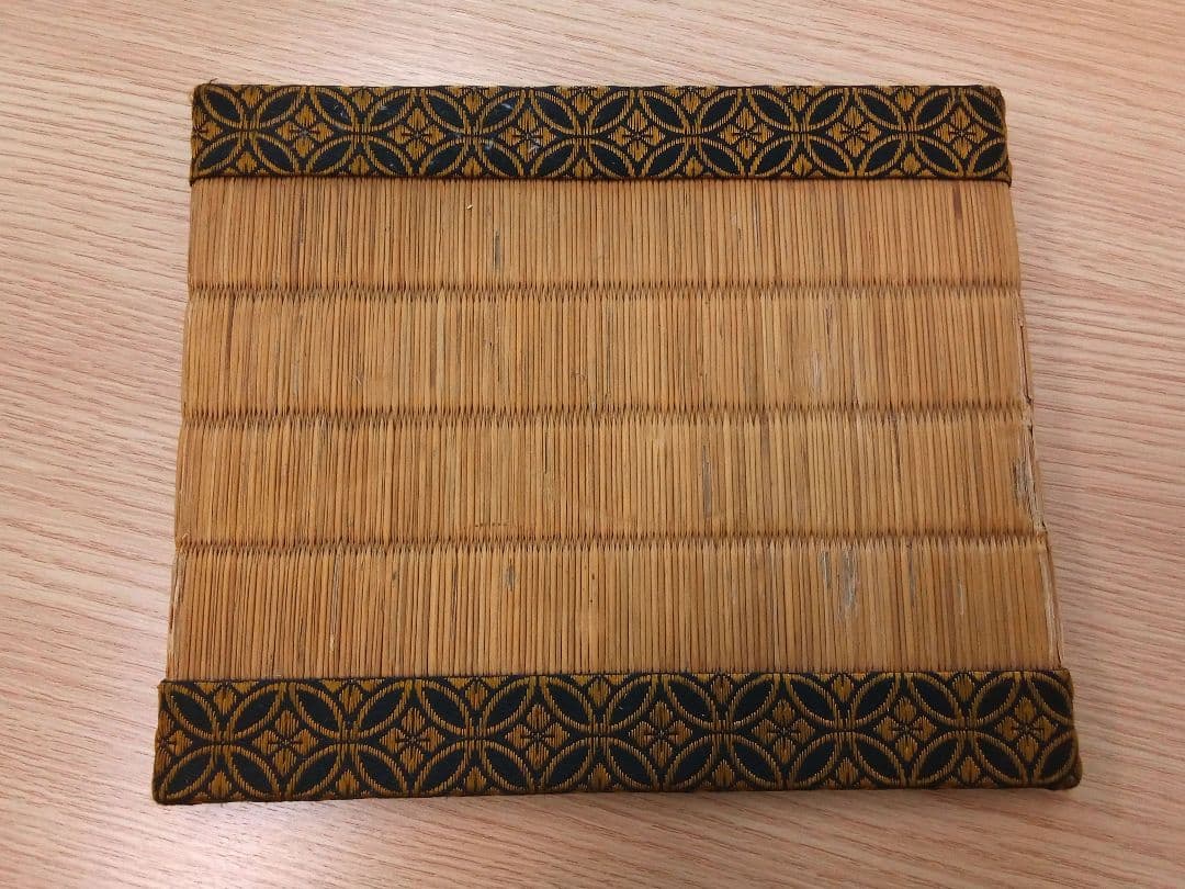 九谷焼　色絵扇面・扇型　香炉　たたみ付き