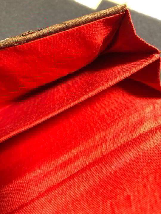 古刺繍 牡丹と蝶 財布や名刺入れなどに 年代物