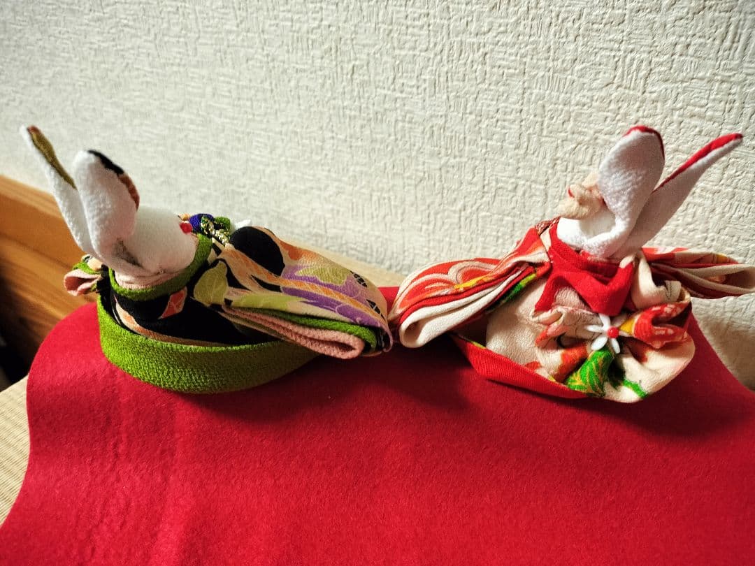 ひとぼぼページ！うさぎのお雛様三人官女！？付きで！ちりめん細工