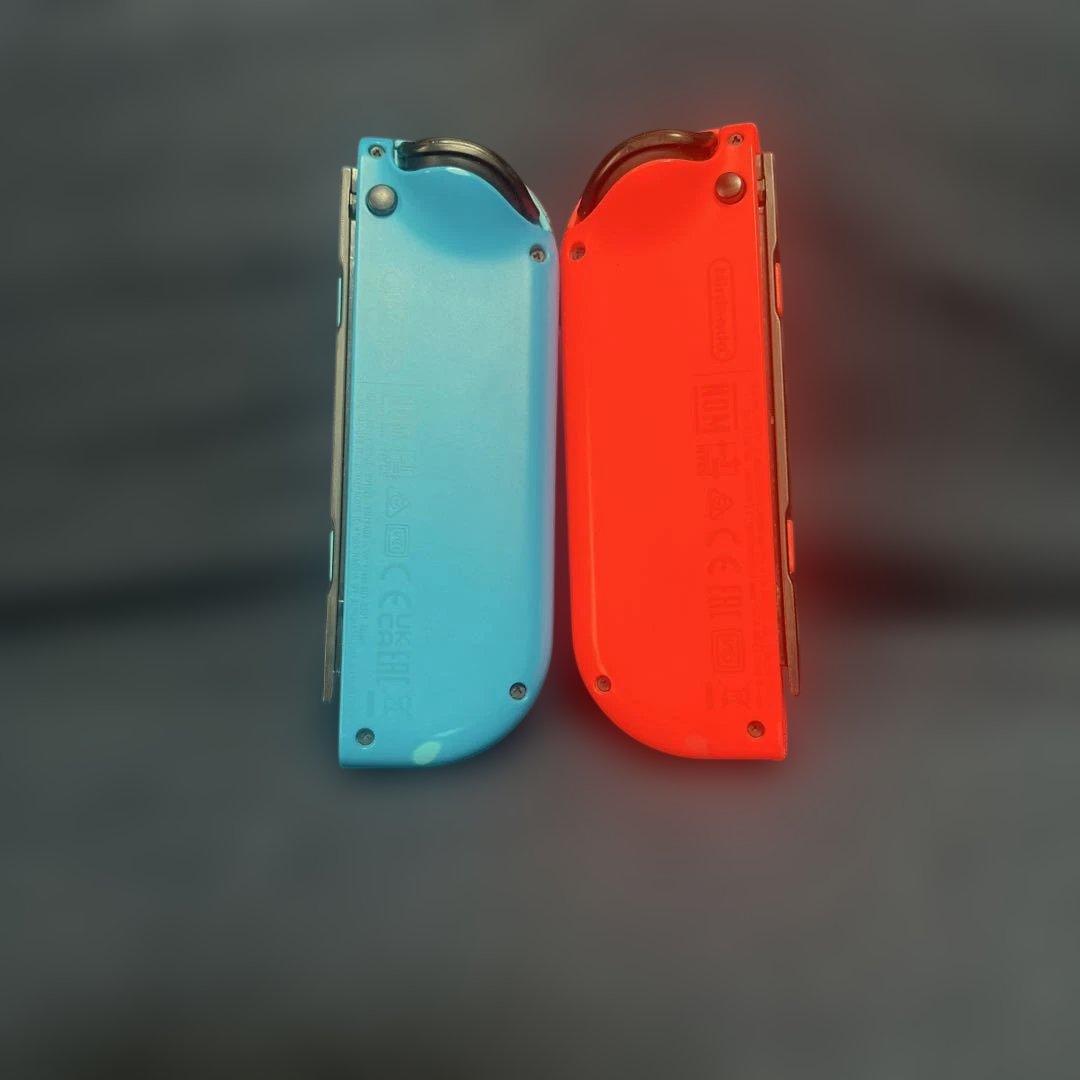 バッテリー強化版Nintendo Switch ネオンブルー/ネオンレッド