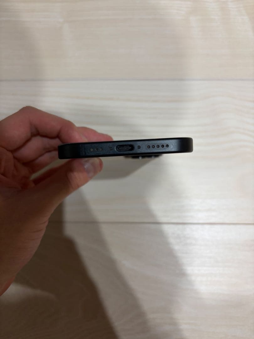 Apple iPhone 15 ブラック 本体 512GB