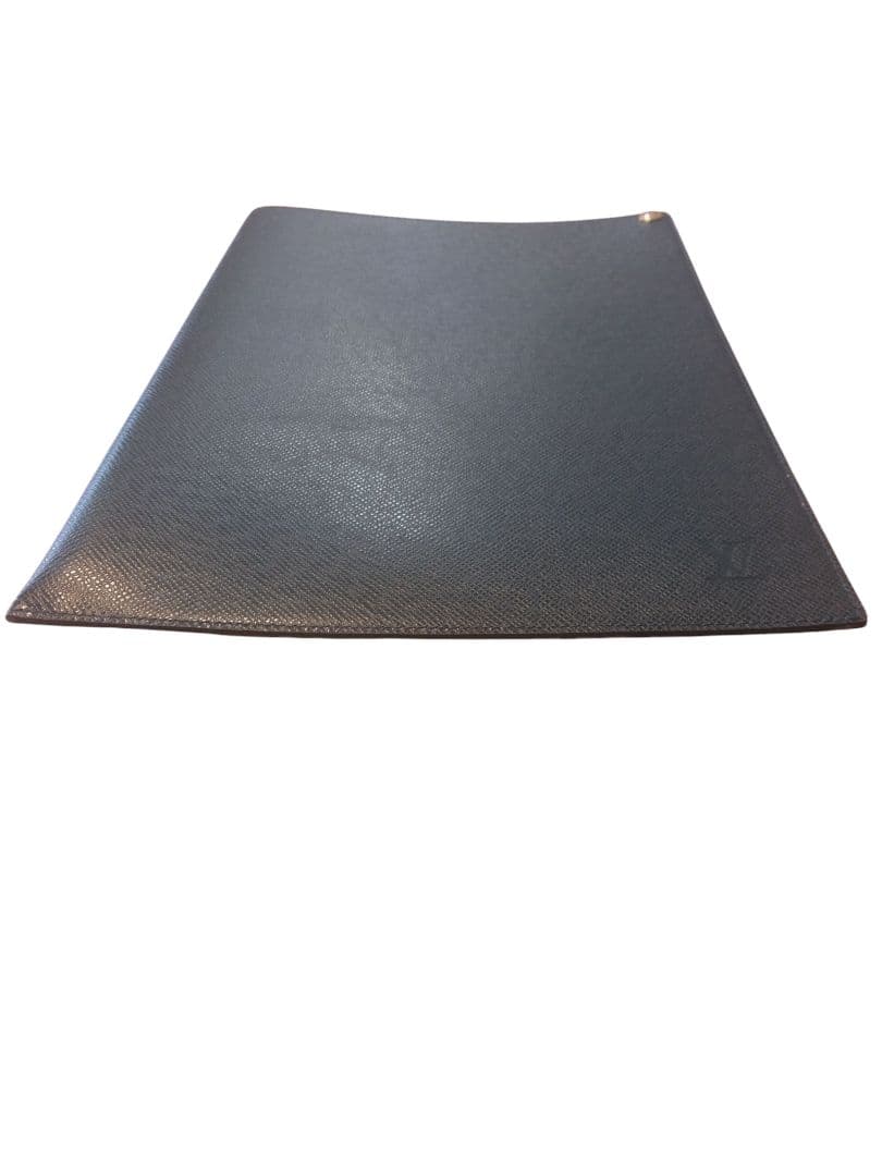 【極美品】ルイヴィトン　タイガエピセアドキュメントケース　ファイルケース　書類