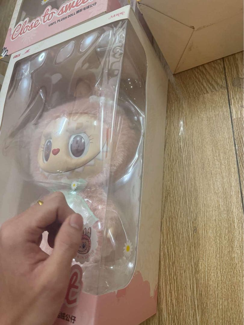 ぬいぐるみ LABUBU MOKOKO CLOSE TO SWEET POPMART