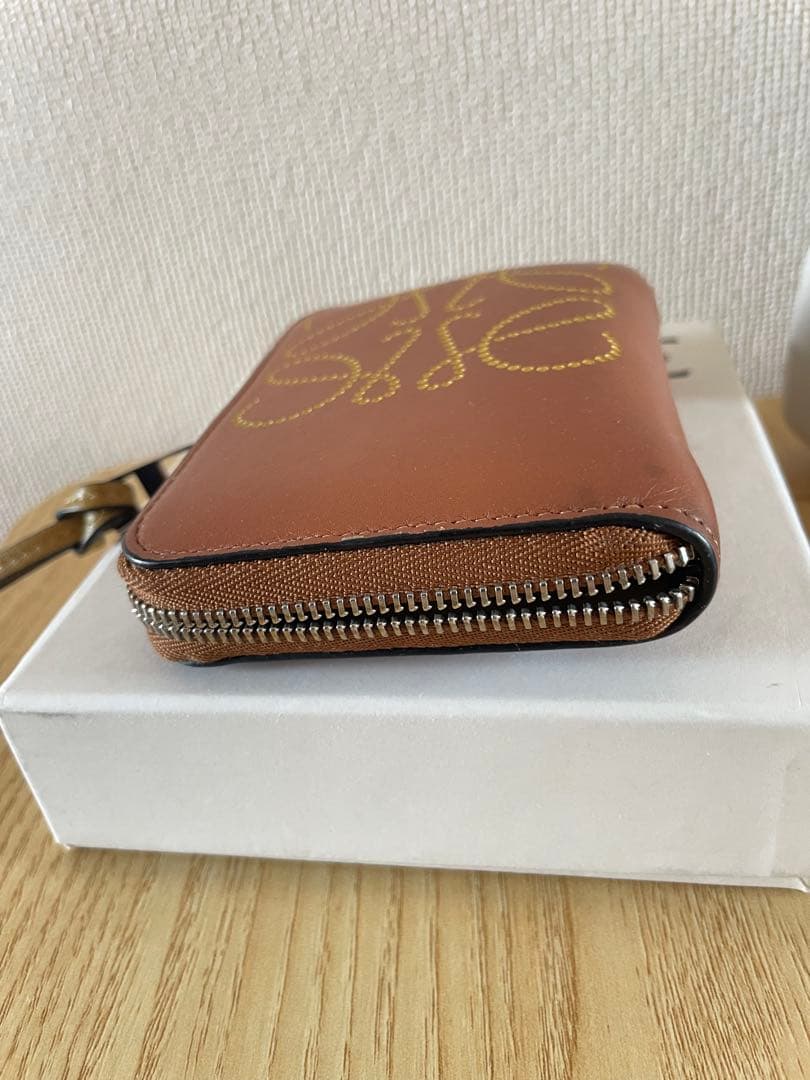 ロエベ　財布