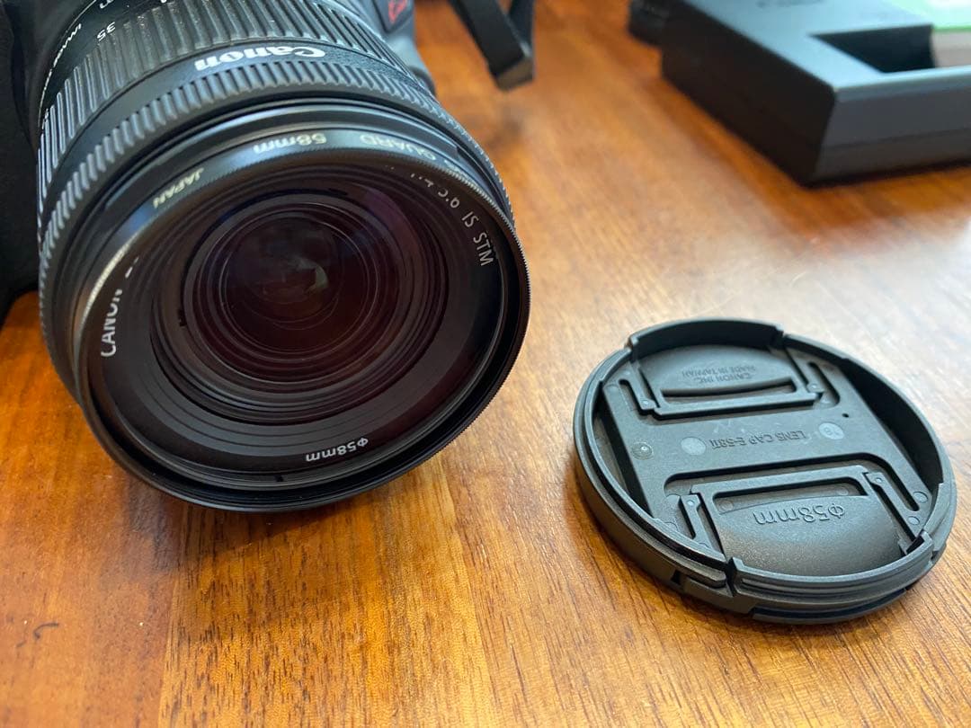 美品　最終値下げ　一眼レフカメラ　デジタルEOS Kiss X9