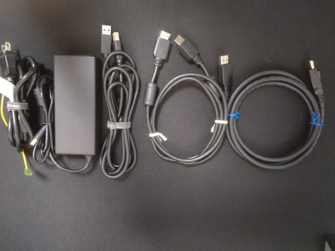 LG 27GN950-B ゲーミングモニター 4K 27インチ 144Hz