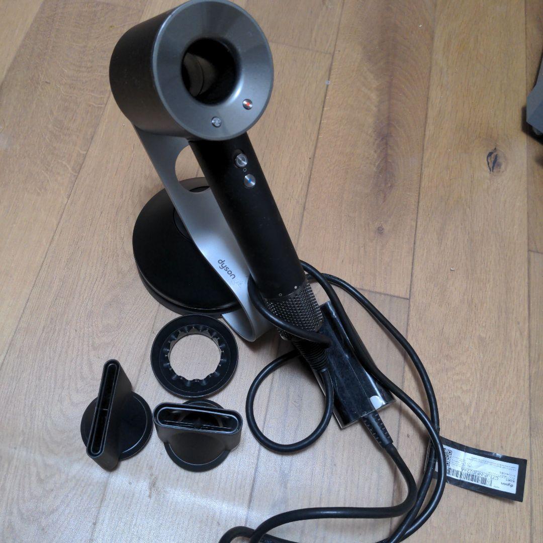 HD03 ダイソン　スタンド付き ブラック ヘアドライヤー