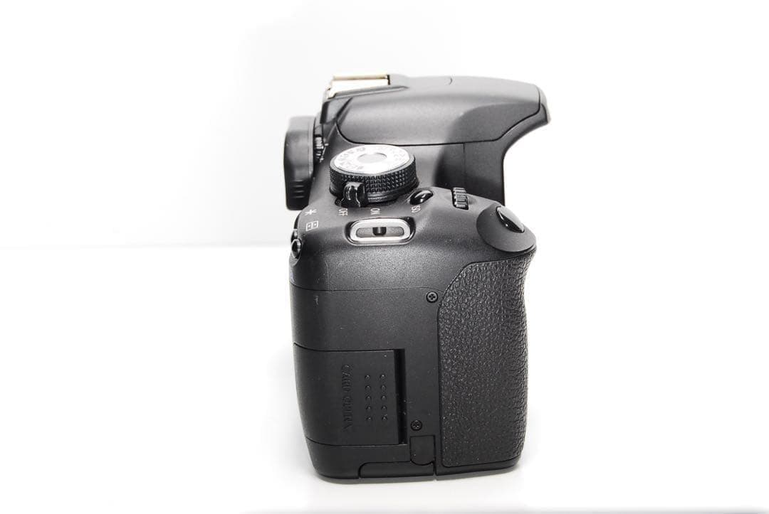 ⭐️手ぶれ補正付き⭐️Canon Kiss X3 キャノン 一眼レフ 初心者向け