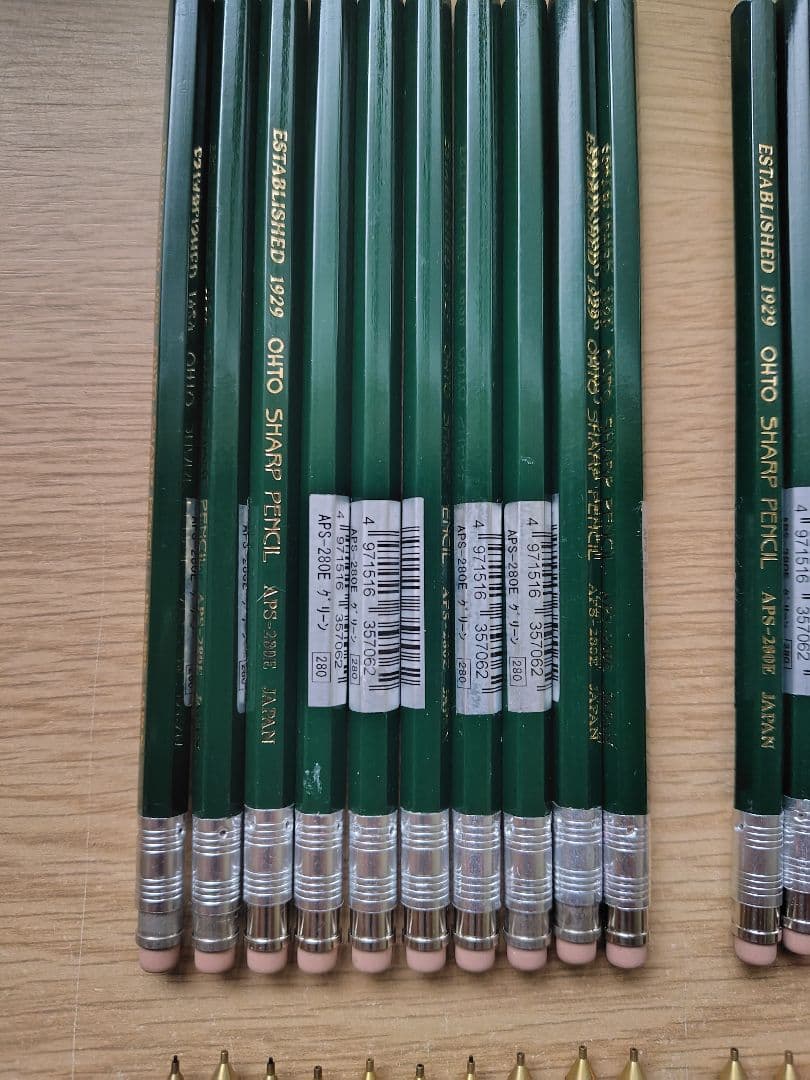 木製鉛筆型シャープペン81本セット