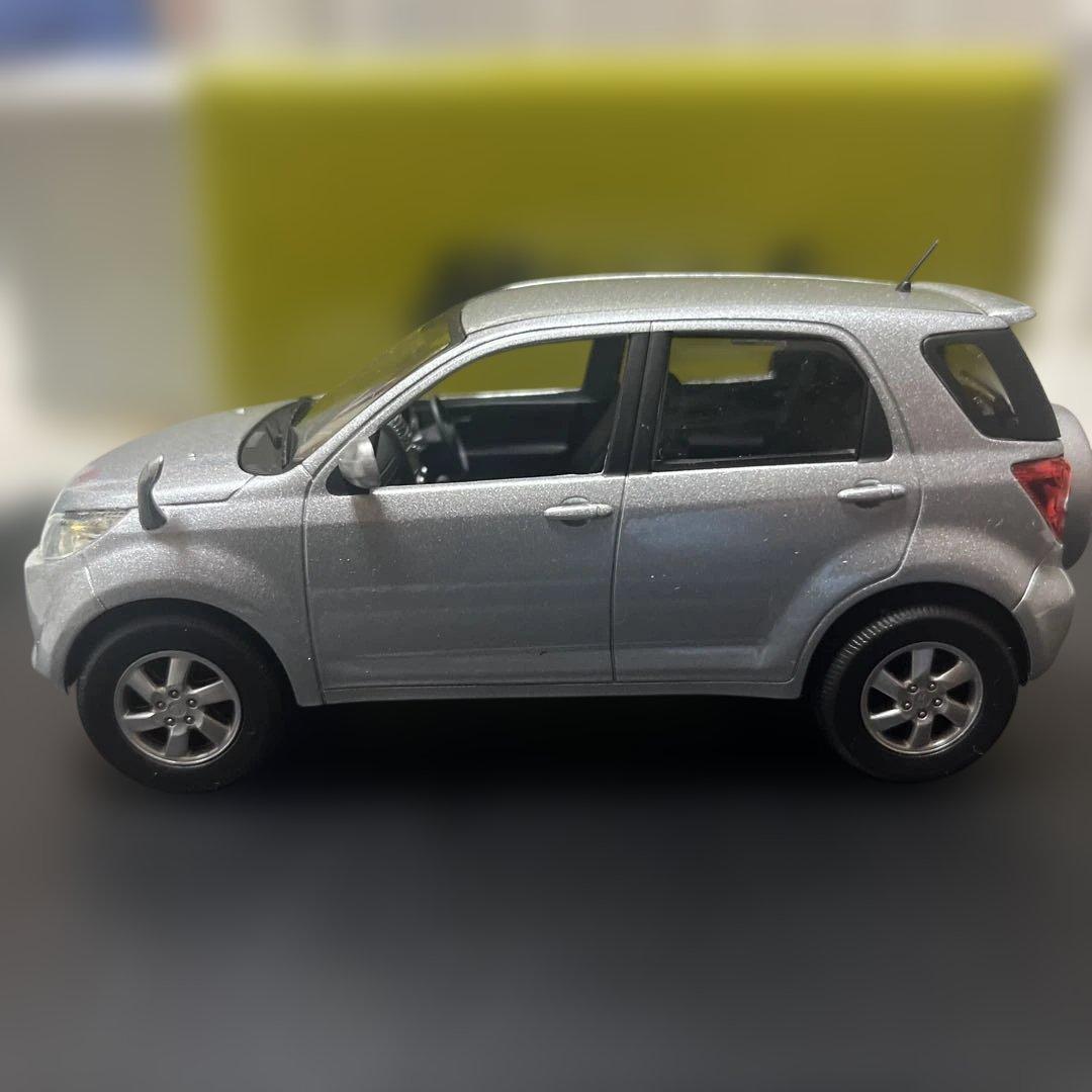 非売品　トヨタ　ラッシュ　カラーサンプル ブライトシルバーメタリック