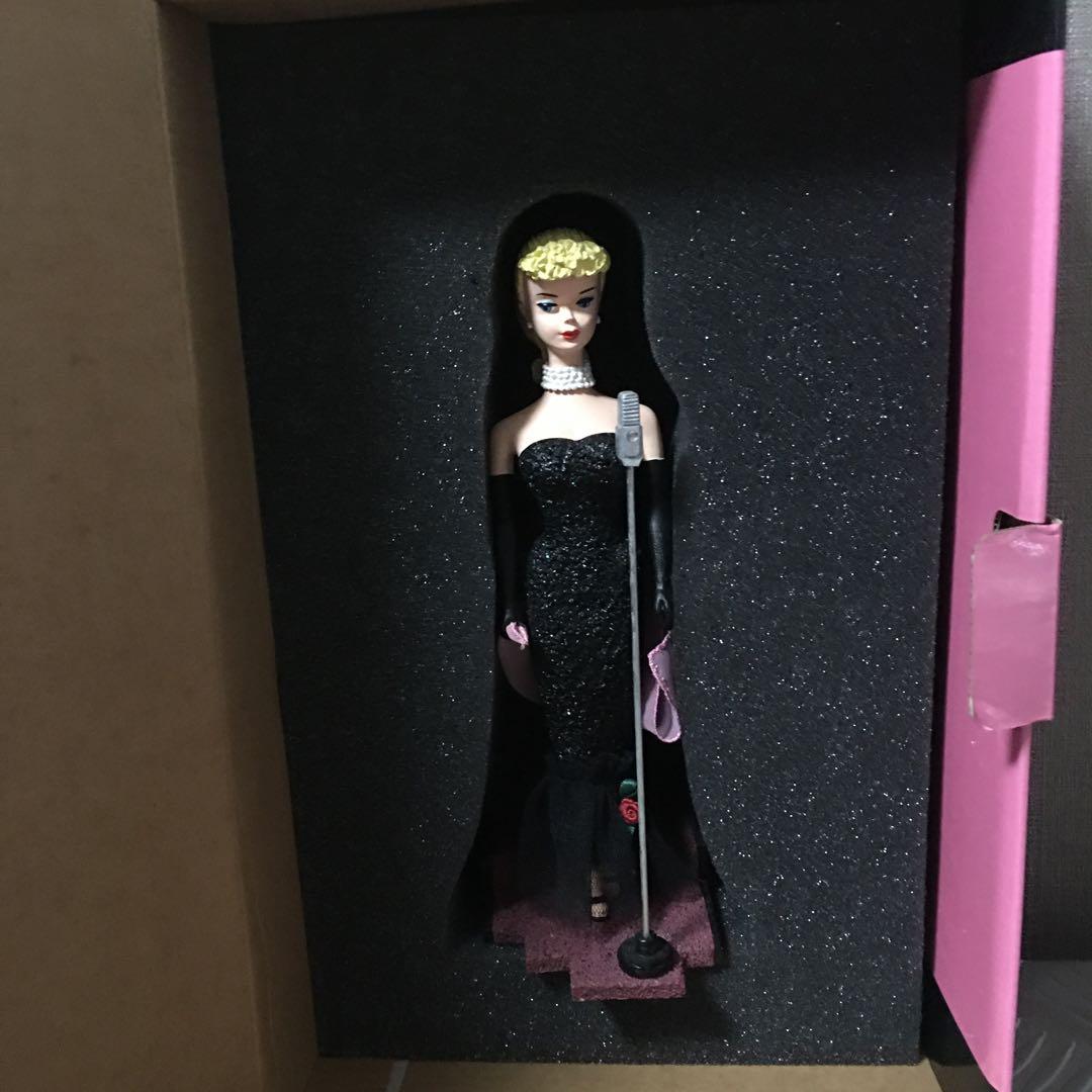 バービー人形　高額　限定品レア　本体は綺麗　箱破損あり