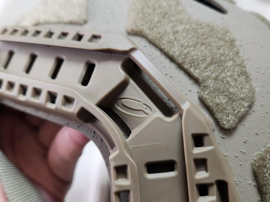 【新品】Ops-Core FAST SF カーボン ヘルメット