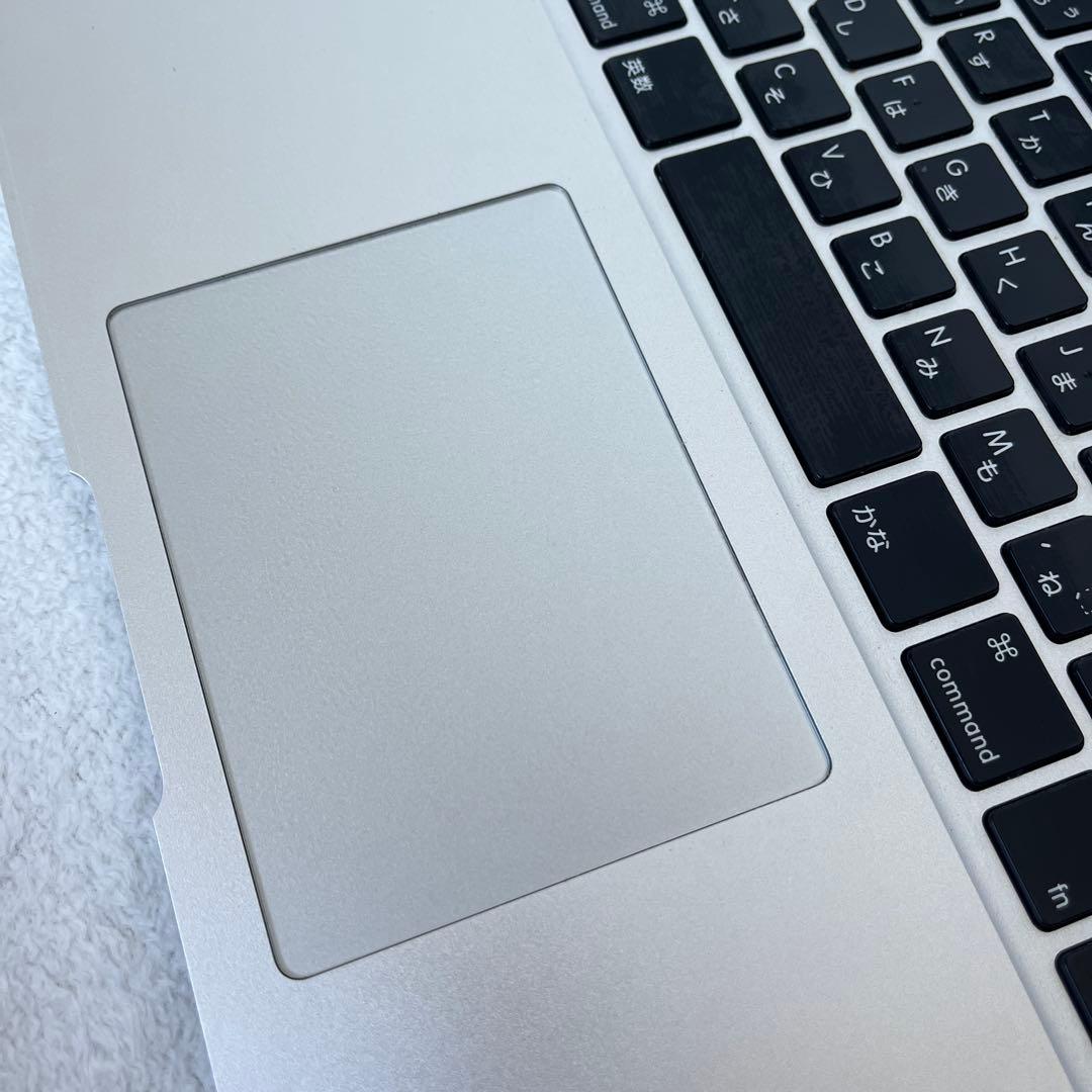 Apple MacBook air 2017 13 inchシルバー 本体