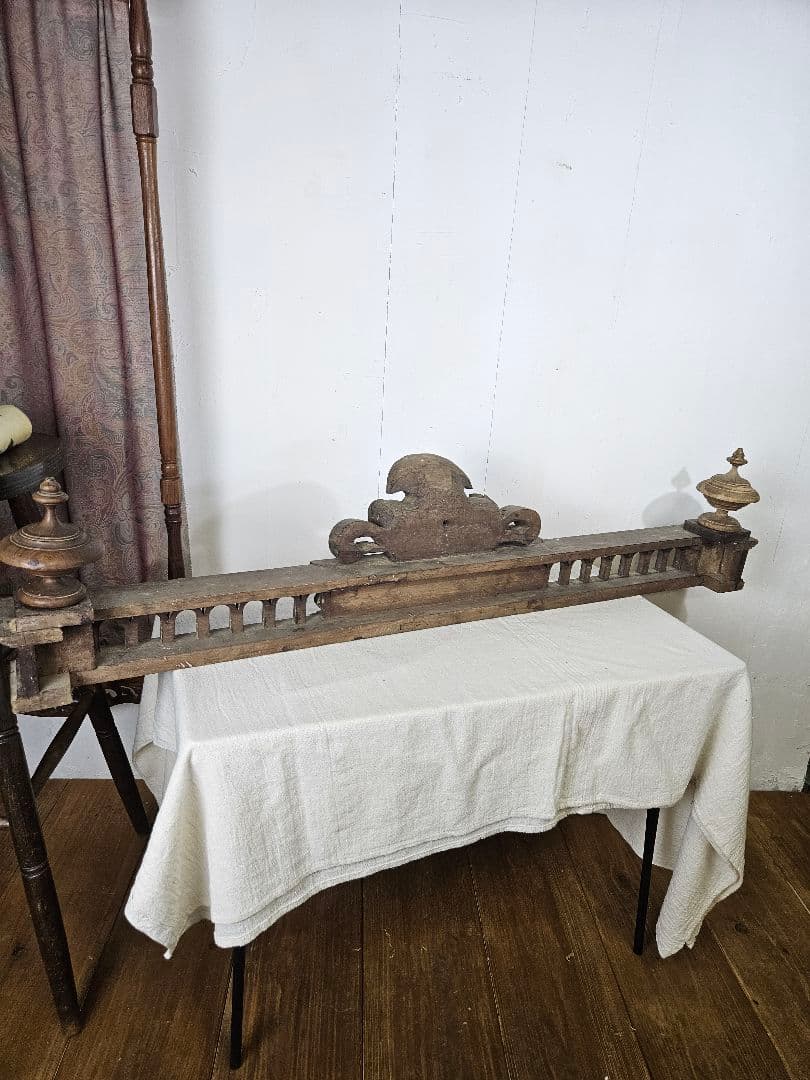 フランスアンティーク 木彫りのキャビネット装飾 レリーフ 木製 ミラー 飾り