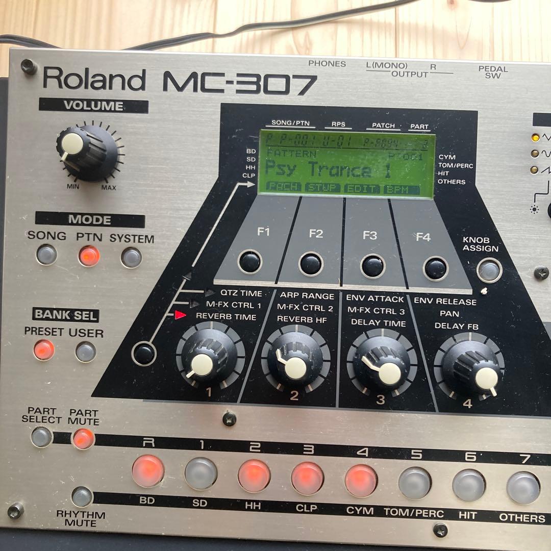 【入手困難・伝説】Roland groovebox MC-307 スタンドアロン