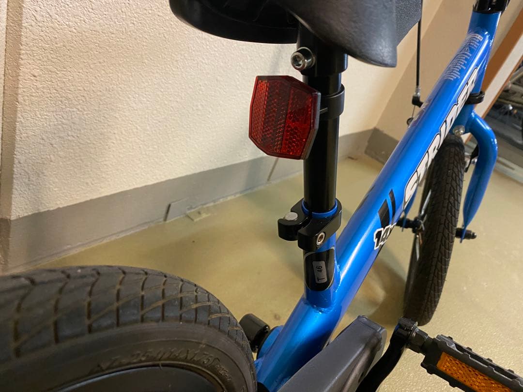 超美品⭐︎都内引渡し可能ストライダー 14x ブルー スタンド付き 14インチ