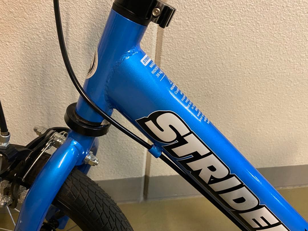 超美品⭐︎都内引渡し可能ストライダー 14x ブルー スタンド付き 14インチ
