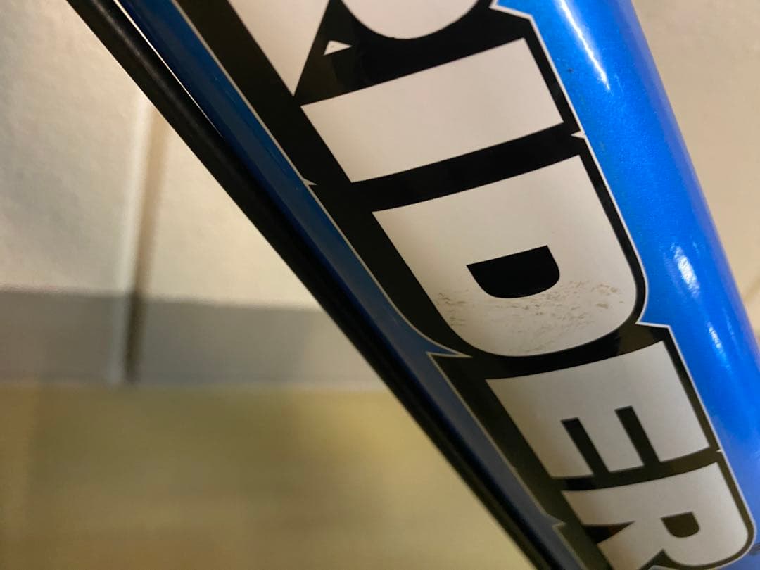 超美品⭐︎都内引渡し可能ストライダー 14x ブルー スタンド付き 14インチ