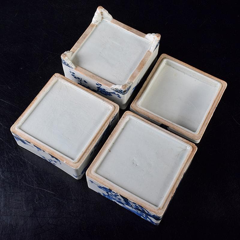 瀬戸焼　古瀬戸　染付　梅牡丹文　四方三段重箱　時代箱付　V　R8582