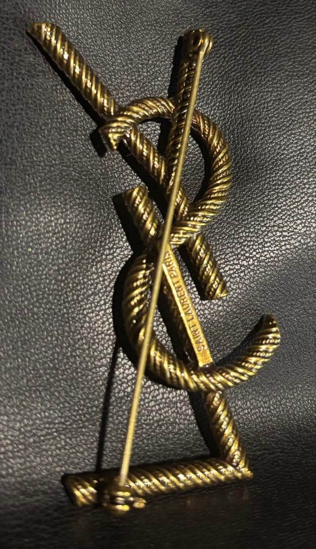 Saint Laurent ゴールドブローチ YSLロゴ