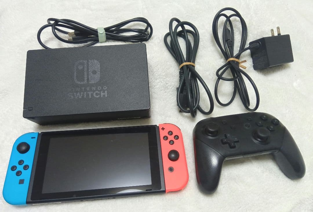 Nintendo Switch 本体 赤 青 グレーコントローラー付き