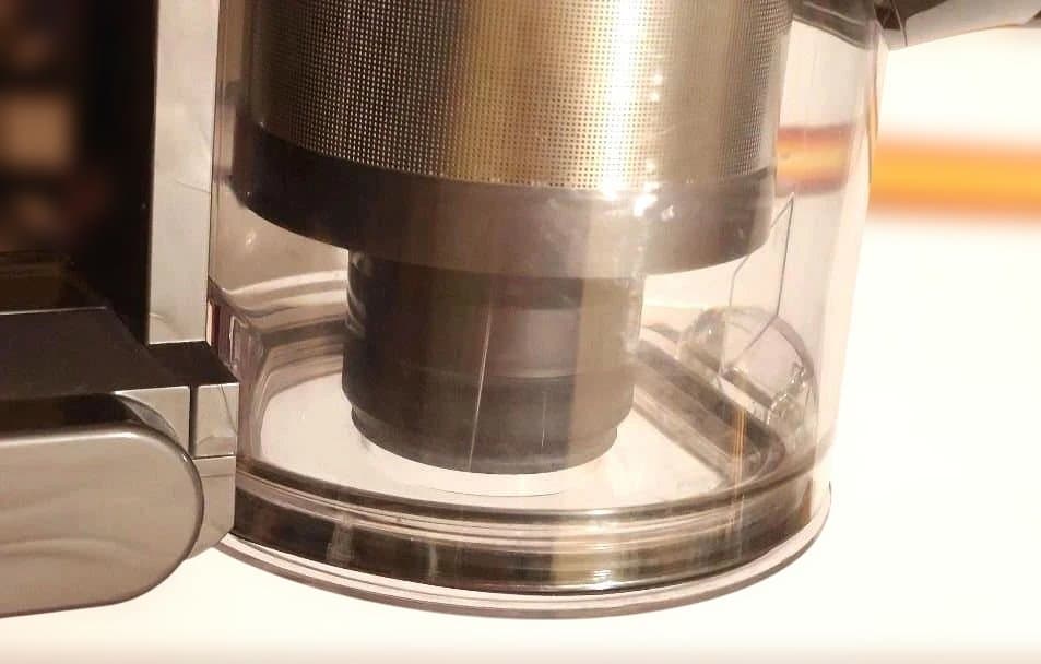 dyson ダイソン v8 fluffy SV10FF2 コードレスクリーナー