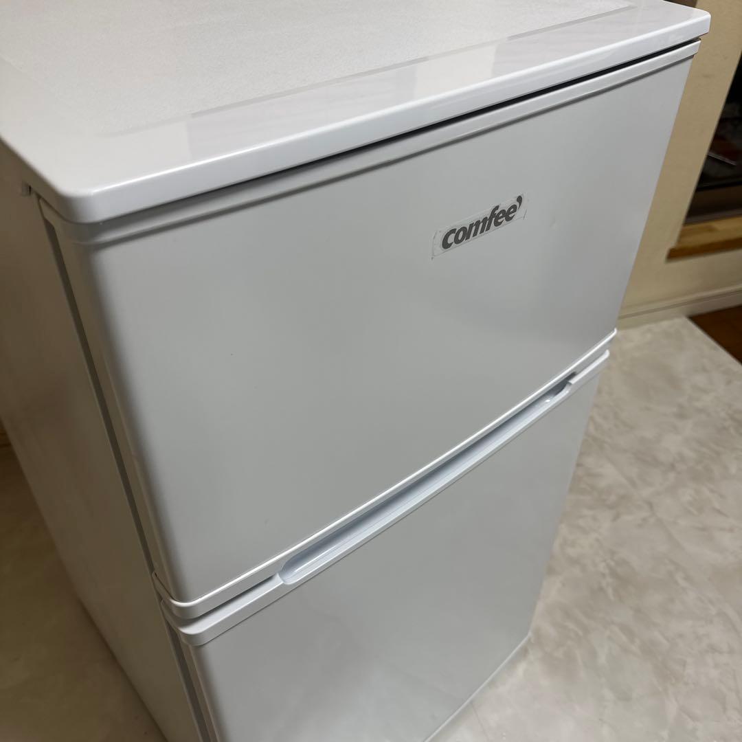 COMFEE 2022年製 2ドア冷蔵庫 90L 右開き ホワイト 耐熱天板