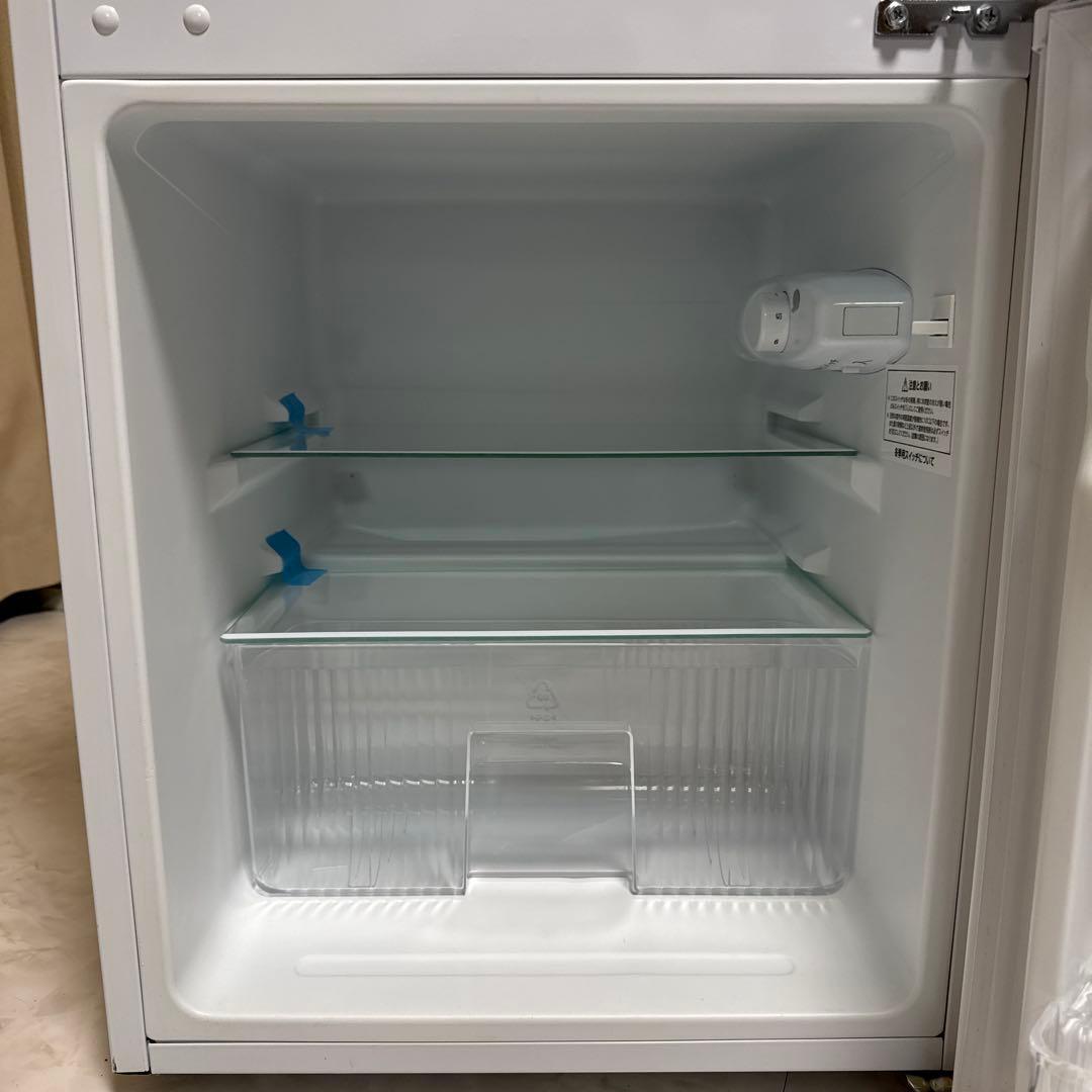 COMFEE 2022年製 2ドア冷蔵庫 90L 右開き ホワイト 耐熱天板