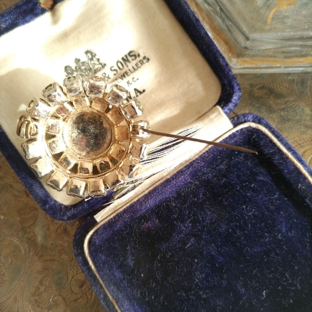 ウランガラス マベパール ヴィンテージ ブローチ